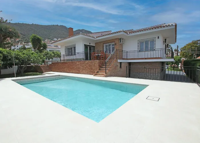 Tess Villa Paz